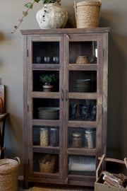 Grimaud großer Vitrinenschrank aus recyceltem Holz: 185cm hoch