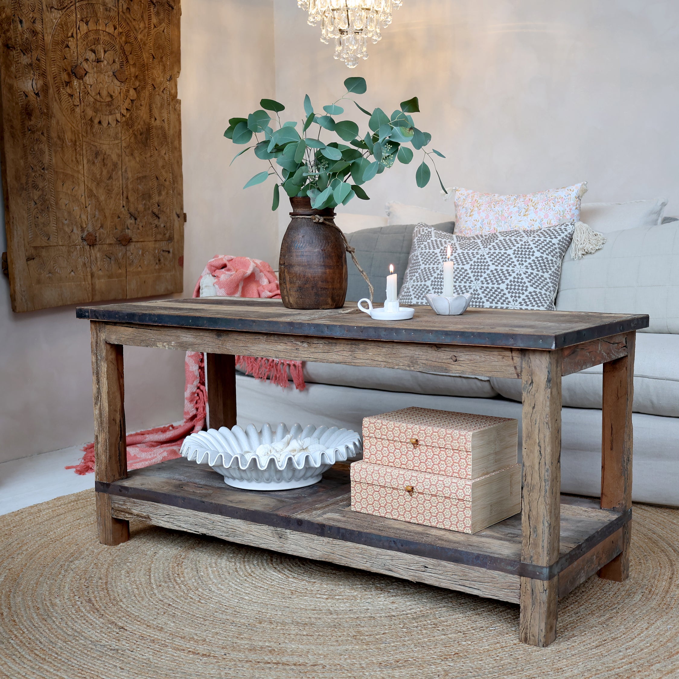 Grimaud hoher Couchtisch mit Regal - aus recyceltem Holz