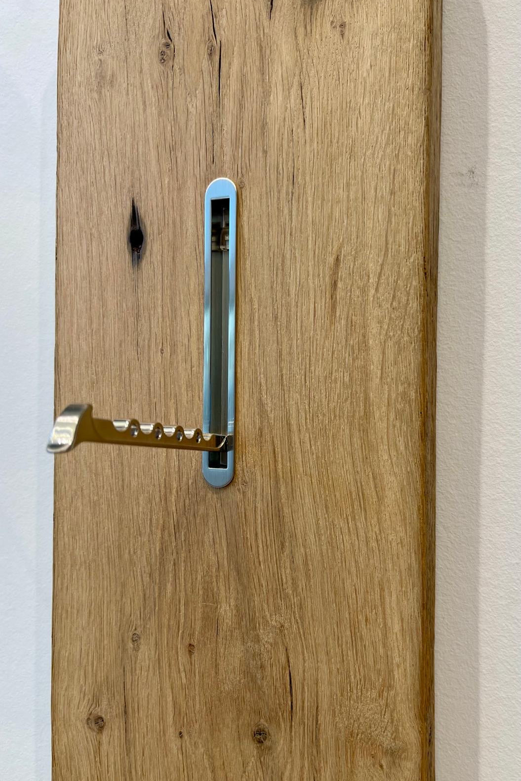 Garderobe Planke "Kiel" - Recycelte Eiche, hell lackiert