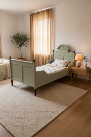 Bett Betti - Massivholz 90x180