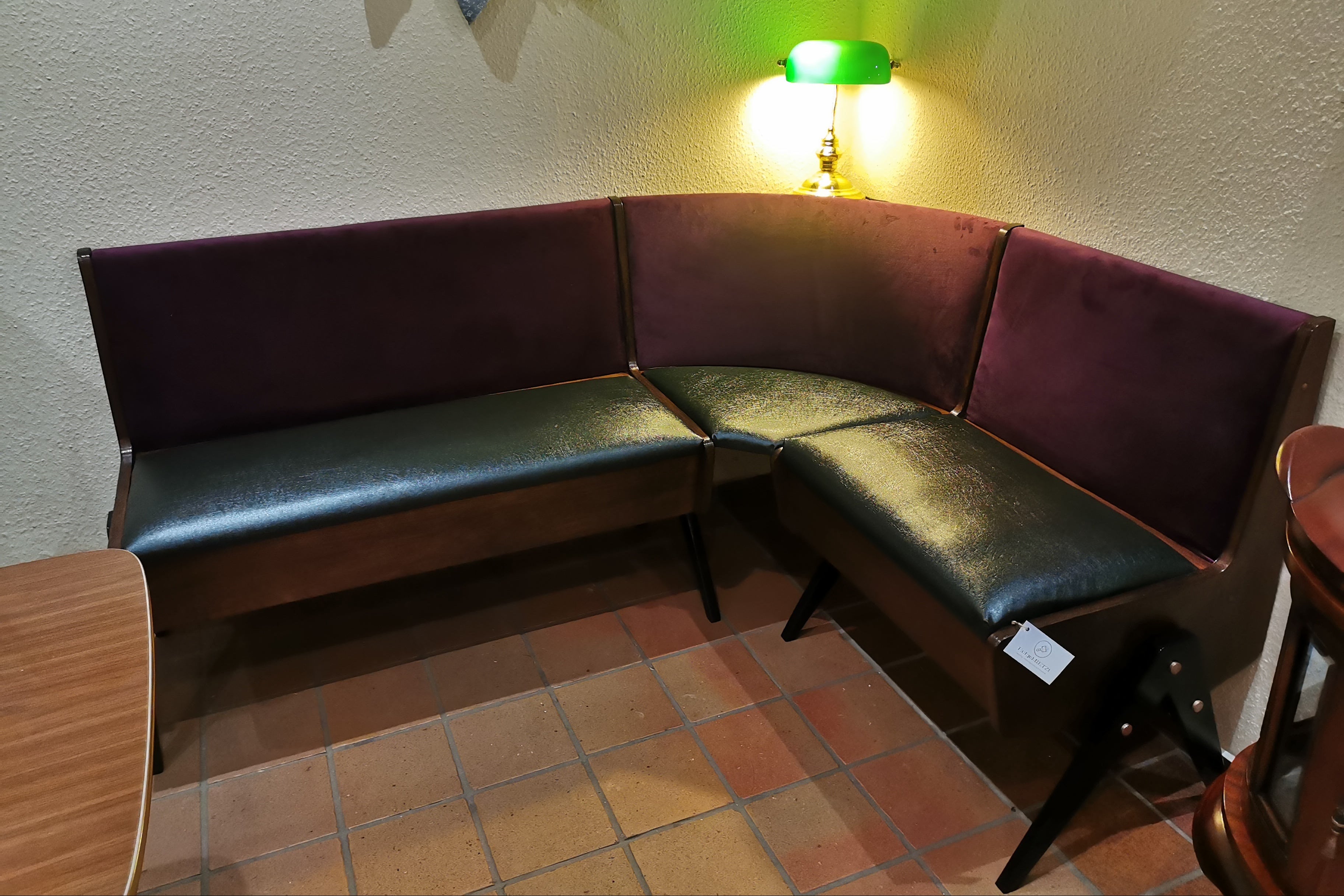 Kücheneckbank Eckbert - Massivholz mit Stauraum