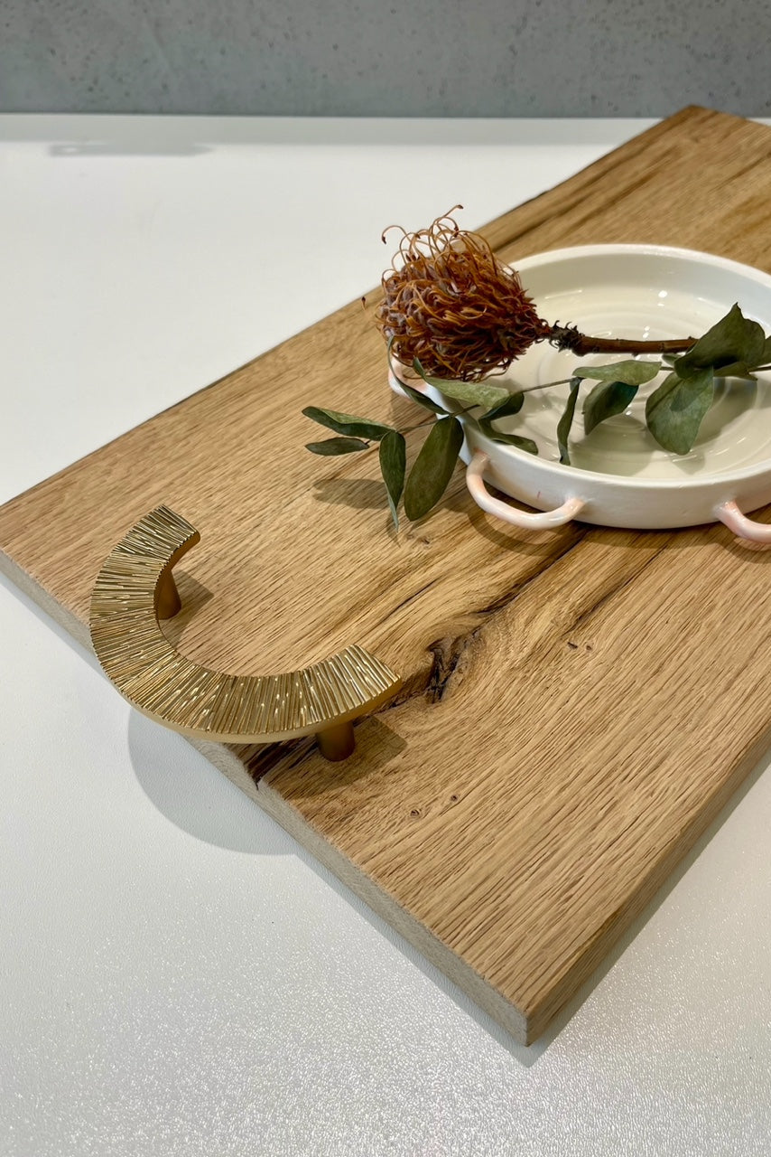 Tablett LINGA aus recyceltem Eichenholz. Natur lackiert, 45x24cm