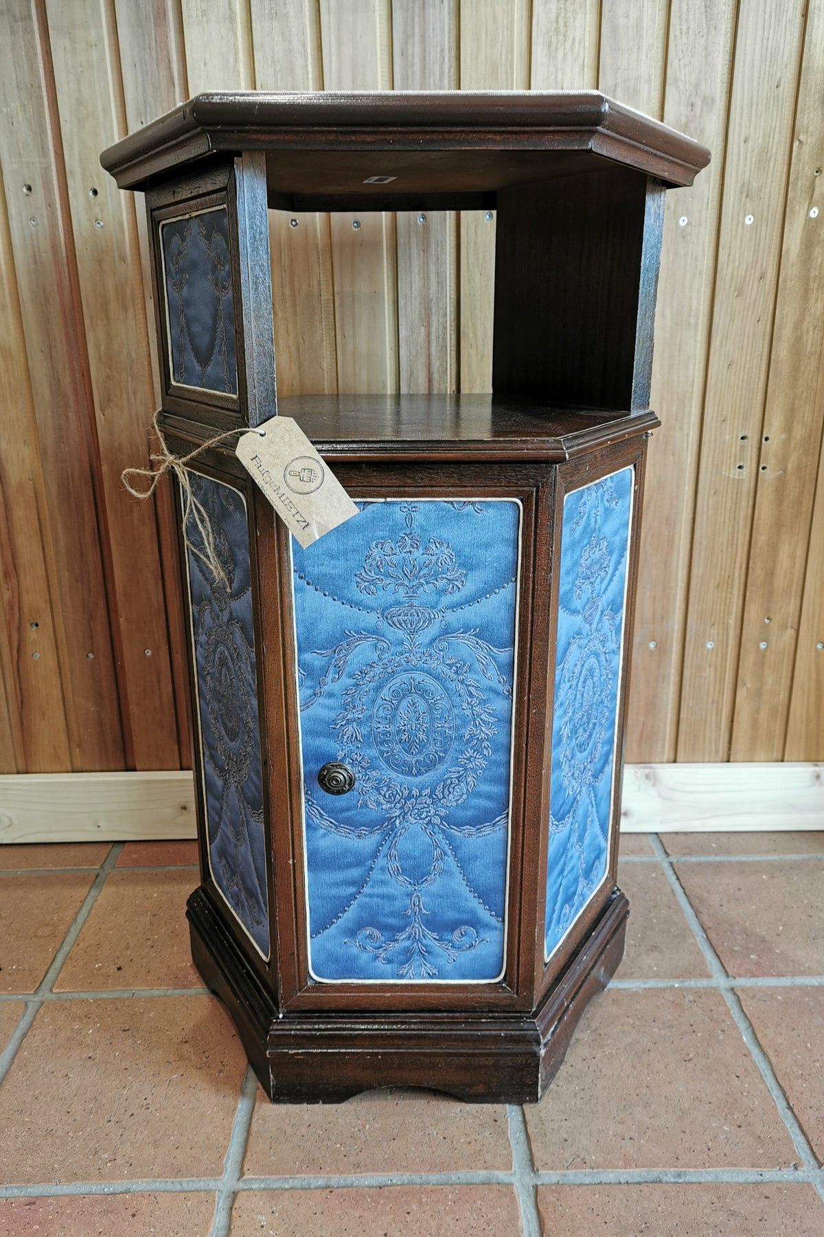 Mini-Bar "Captains Bar"