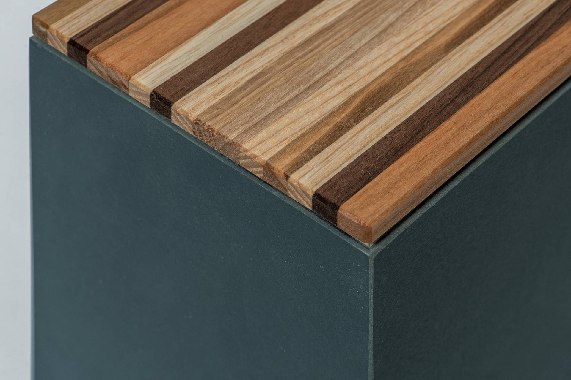 Schischibox – Restholz-Box mit Massivholzdeckel