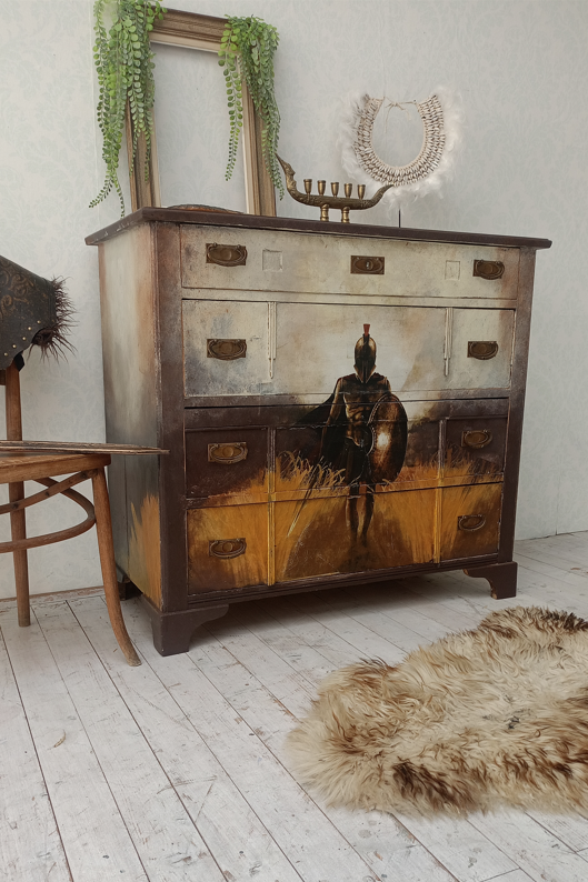 Holzkommode Sparta - Re:design Unikat von Mö.beleben