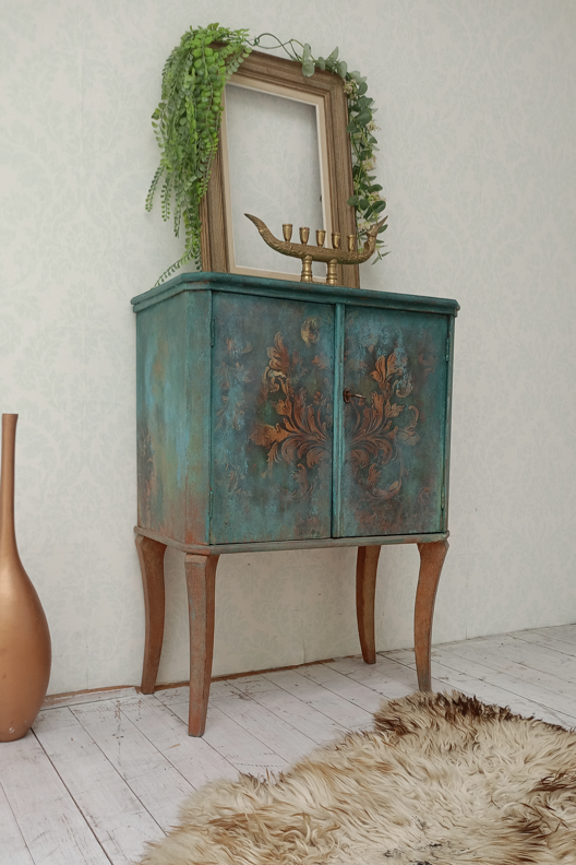 Holz Antik Schrank Kommode - Re:design Unikat von Mö.beleben