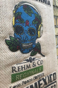 Wandbild Blue Skull - aus gebrauchtem Kaffeesack