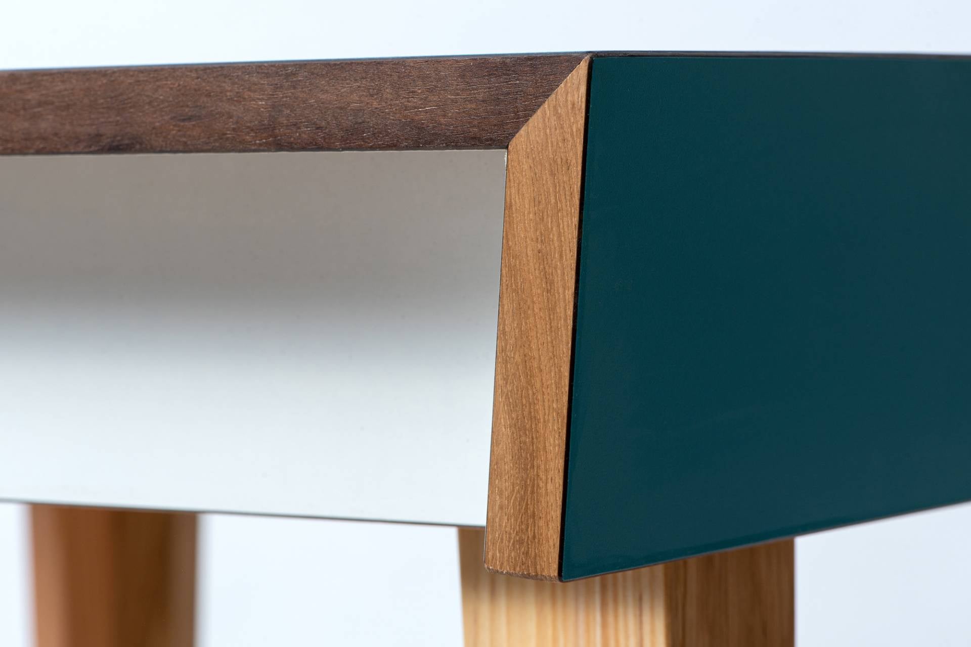 Zaf Esstisch 110 x 62cm – Restholz-Unikat direkt vom Schreiner