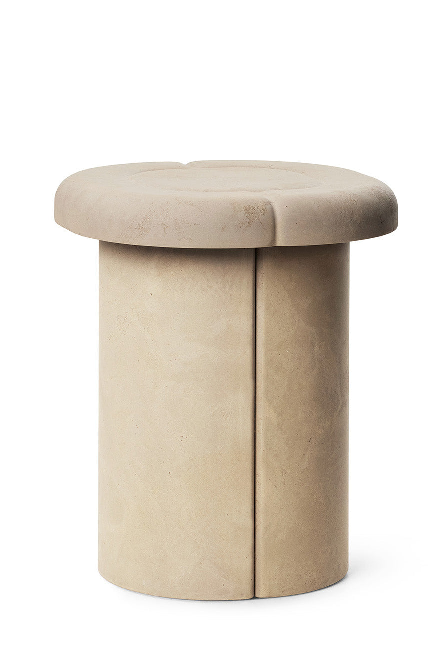 Hocker Alder Stool - aus Matek™, Sand – Produktansicht