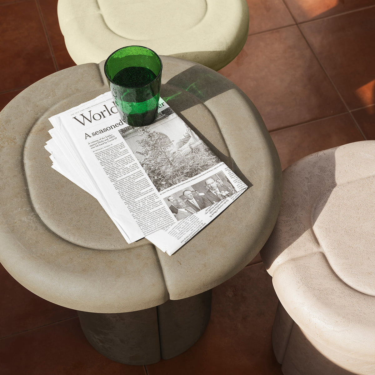 Beistelltisch Alder Side Table - aus Matek™, Earth Grey – weitere Ansicht