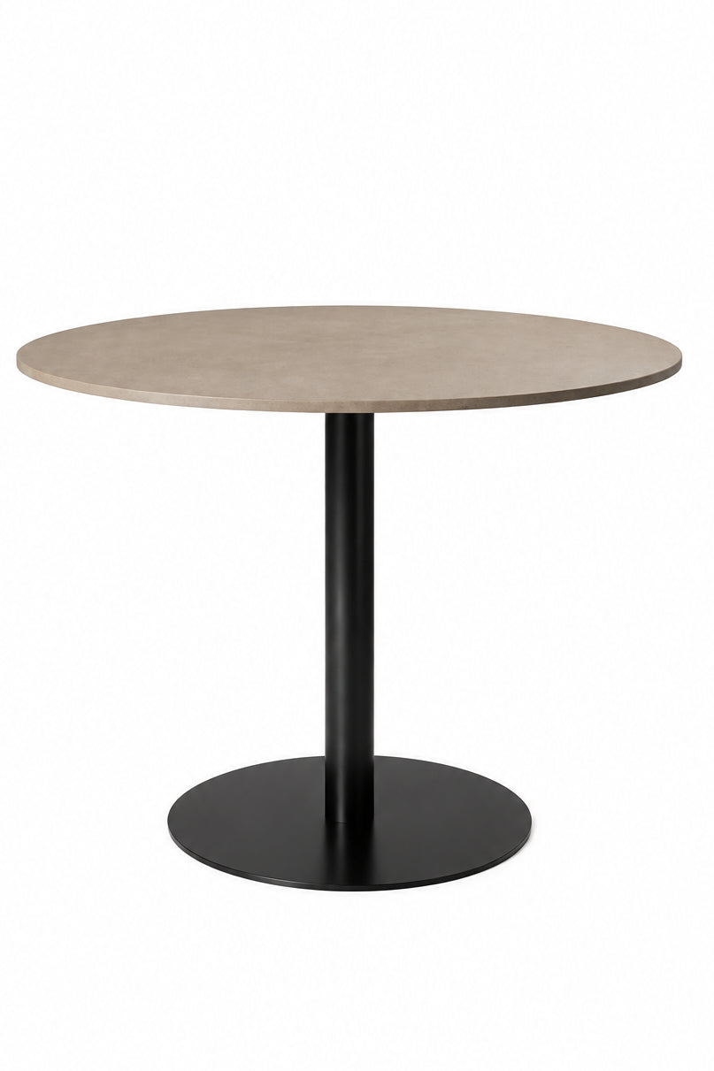 Mater Dining Table – Coffee Waste Light – Gesamtansicht, Ø 100 cm
